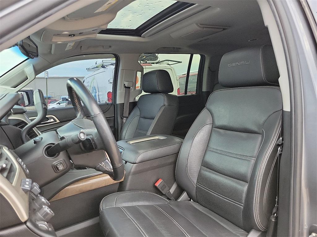 used 2019 GMC Yukon XL car, priced at $34,562