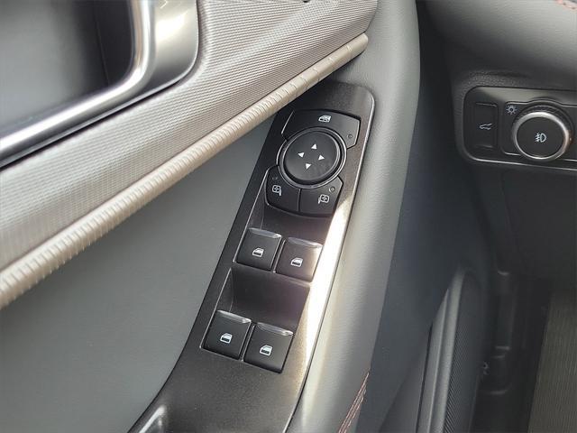 new 2025 Ford Explorer car, priced at $43,070