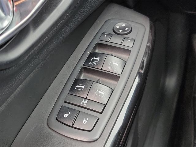 used 2019 Jeep Cherokee car, priced at $14,252