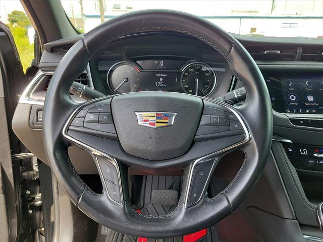 used 2020 Cadillac XT5 car, priced at $27,318