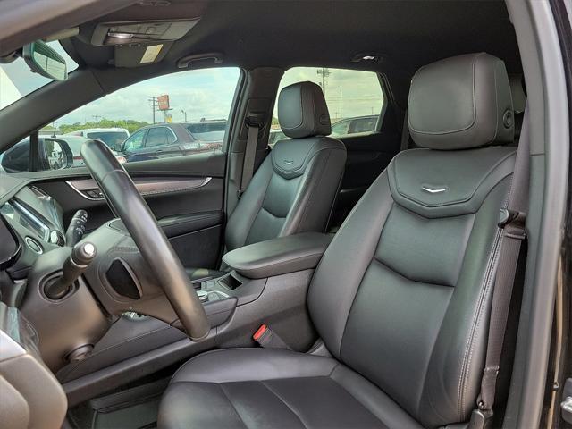used 2020 Cadillac XT5 car, priced at $27,318