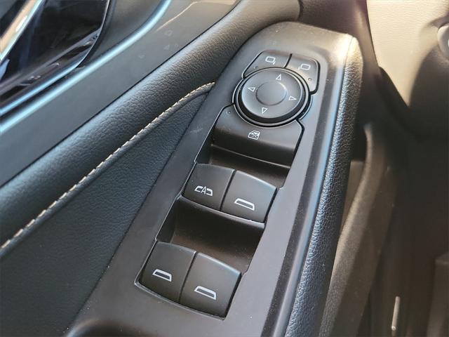 used 2021 Chevrolet Traverse car, priced at $28,037