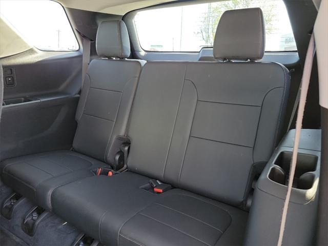 used 2021 Chevrolet Traverse car, priced at $28,037