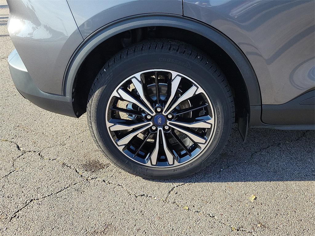 used 2021 Ford Escape car, priced at $20,516