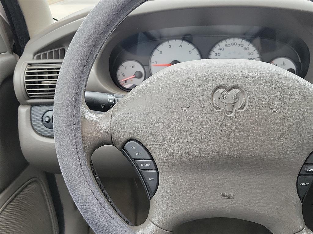 used 2003 Dodge Stratus car