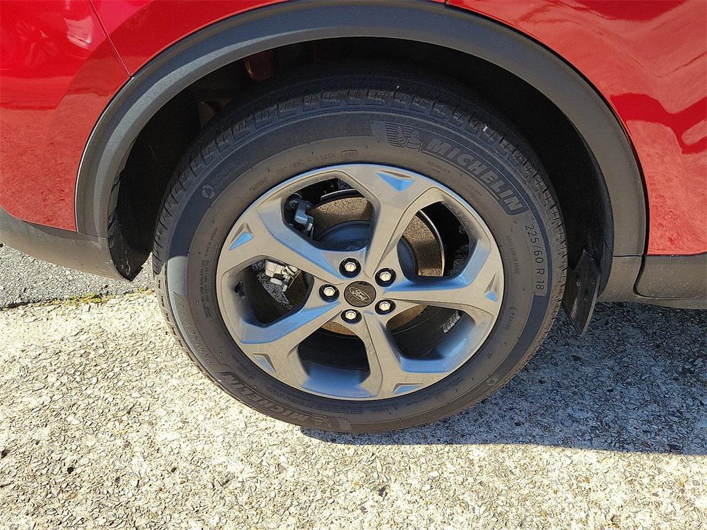 used 2025 Ford Escape car, priced at $29,423