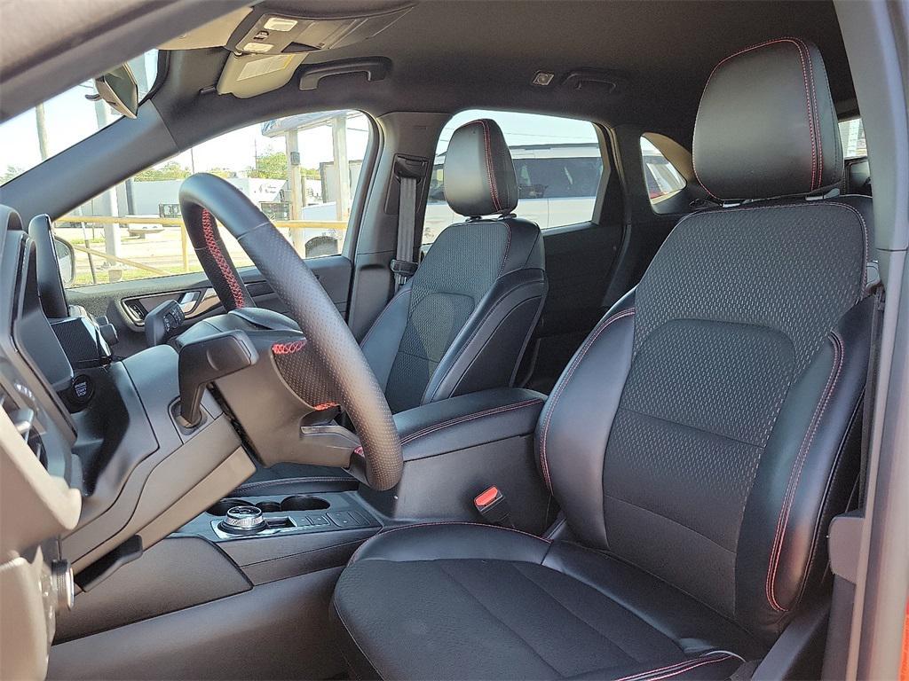 used 2025 Ford Escape car, priced at $29,423