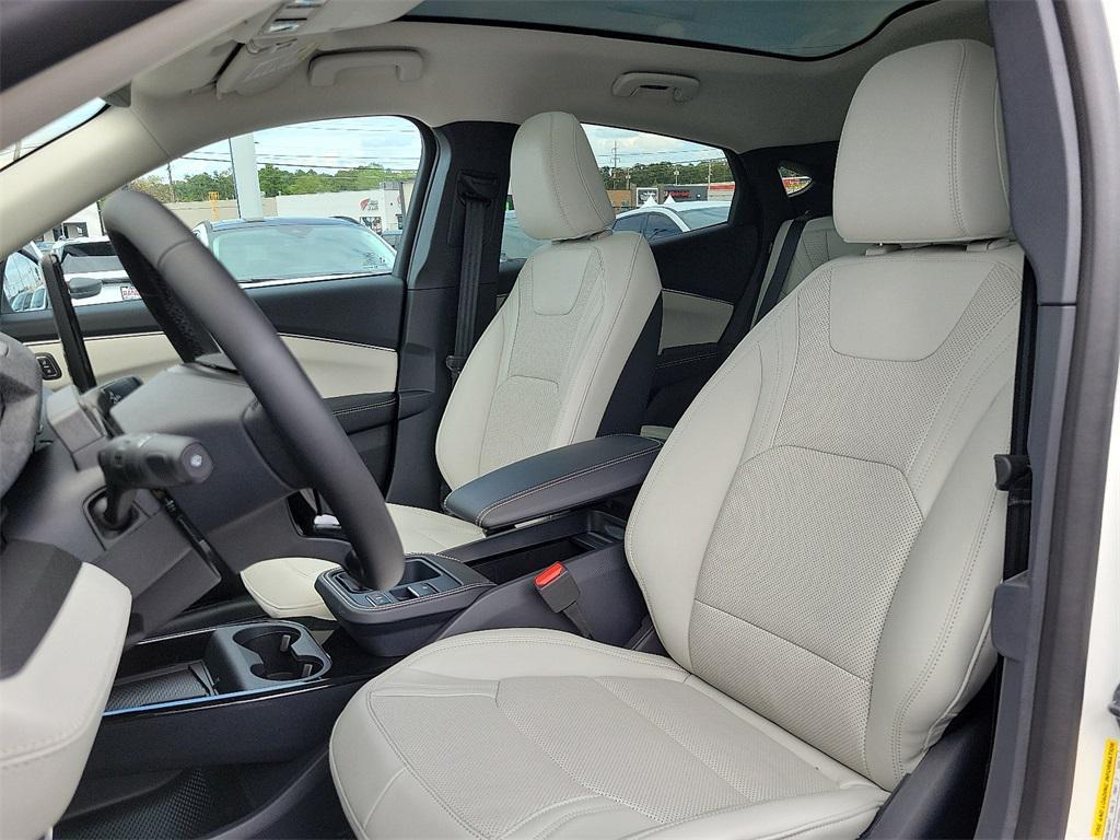 new 2025 Ford Mustang Mach-E car, priced at $44,605