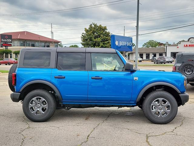 new 2025 Ford Bronco car, priced at $43,634