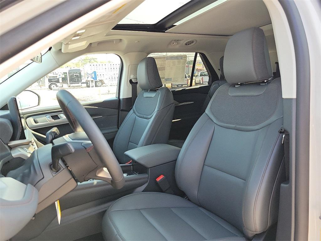 new 2025 Ford Explorer car, priced at $45,819