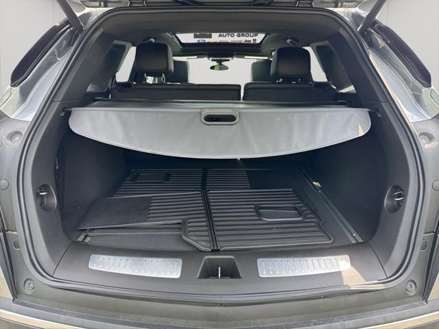 used 2021 Cadillac XT5 car, priced at $32,995