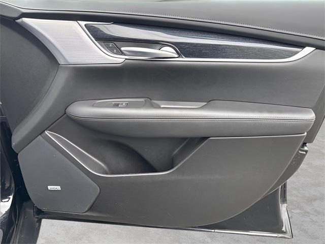 used 2023 Cadillac XT5 car, priced at $30,995