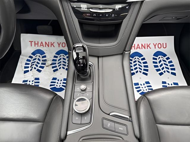 used 2023 Cadillac XT5 car, priced at $29,990