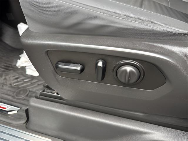 used 2021 Chevrolet Silverado 1500 car, priced at $31,995