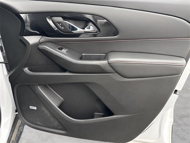 used 2023 Chevrolet Traverse car, priced at $41,995