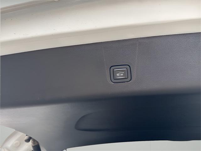 used 2023 Chevrolet Traverse car, priced at $41,995