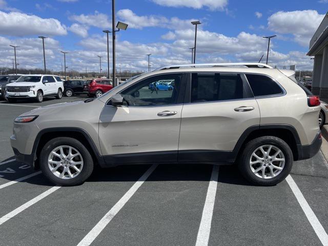 used 2015 Jeep Cherokee car, priced at $7,500