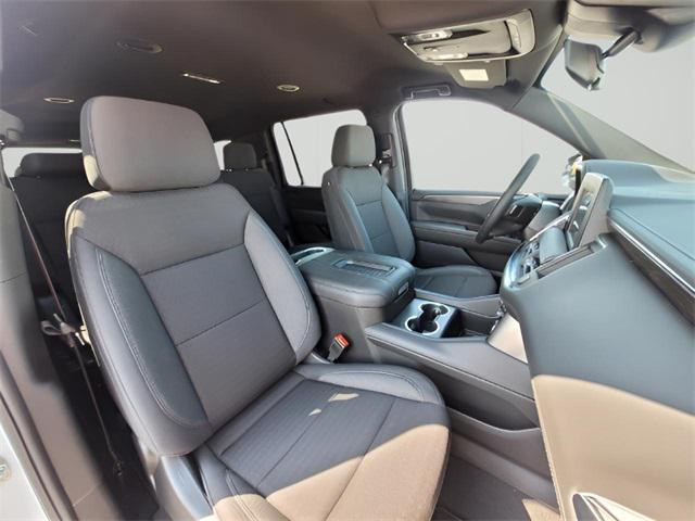 new 2024 Chevrolet Suburban car, priced at $75,915