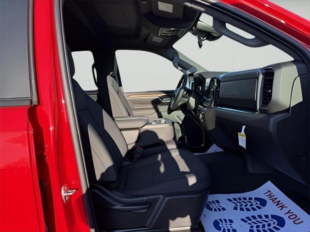 new 2025 Chevrolet Silverado 1500 car, priced at $46,197