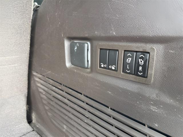 used 2021 GMC Yukon car, priced at $49,990