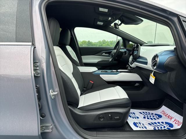 new 2025 Chevrolet Equinox EV car, priced at $44,990