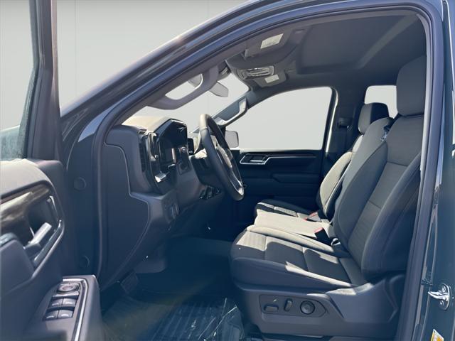 new 2025 Chevrolet Silverado 1500 car, priced at $46,336