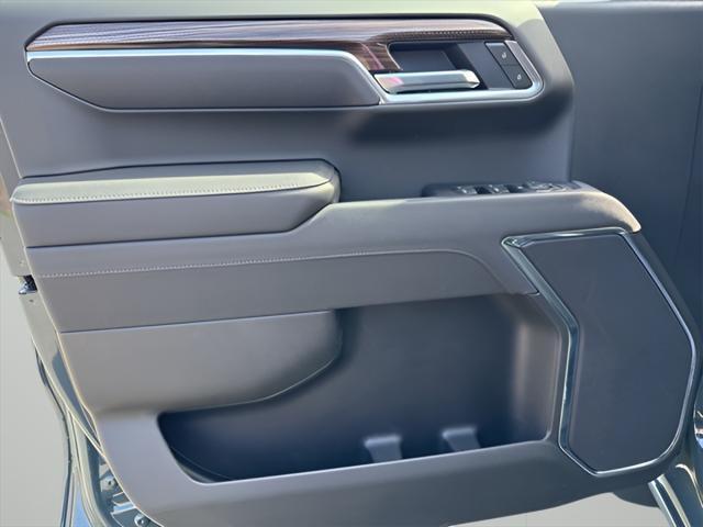 new 2025 Chevrolet Silverado 1500 car, priced at $46,336