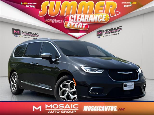 used 2023 Chrysler Pacifica car, priced at $27,990