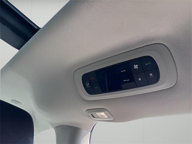 used 2023 Chrysler Pacifica car, priced at $27,990