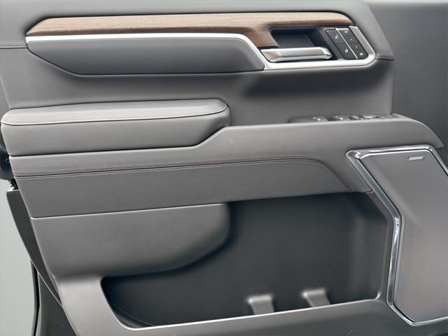 new 2025 Chevrolet Silverado 3500 car, priced at $85,918