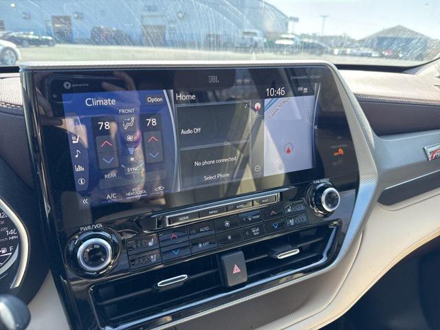 used 2022 Toyota Highlander car, priced at $46,995