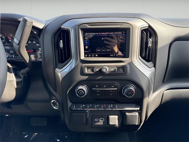 new 2025 Chevrolet Silverado 1500 car, priced at $43,097