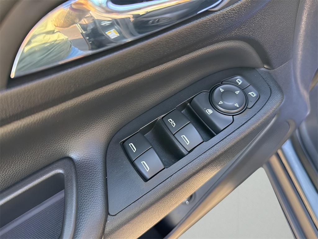 used 2020 Chevrolet Equinox car, priced at $15,395