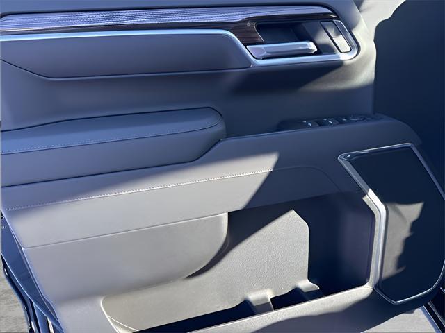 new 2025 Chevrolet Silverado 1500 car, priced at $45,304