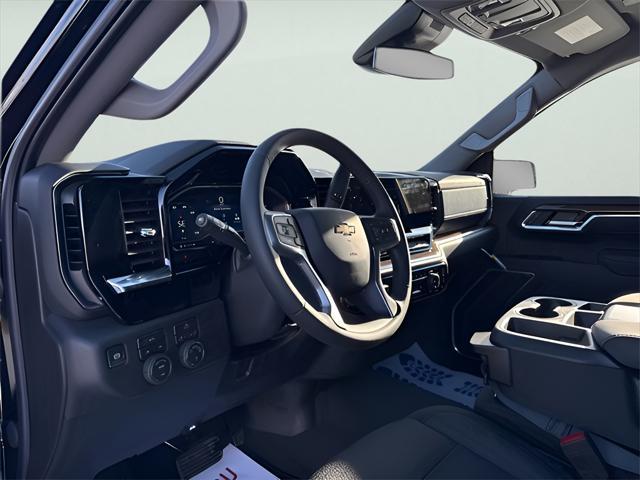 new 2025 Chevrolet Silverado 1500 car, priced at $45,304