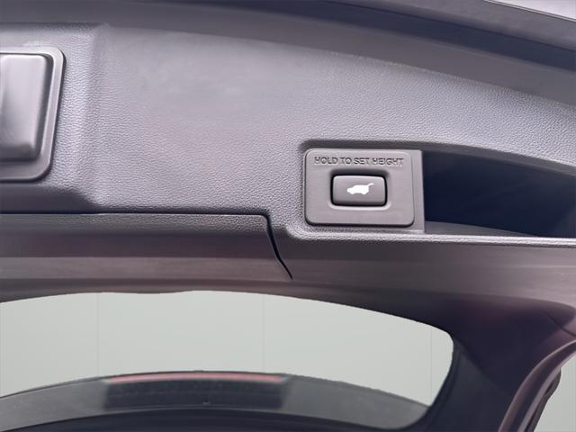 used 2021 Acura RDX car, priced at $30,995