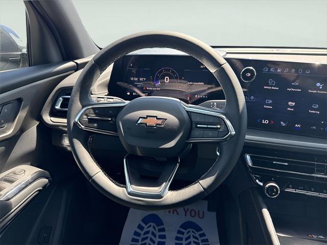 new 2025 Chevrolet Traverse car, priced at $43,195