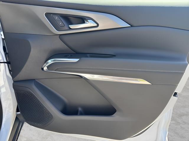 new 2025 Chevrolet Traverse car, priced at $43,195