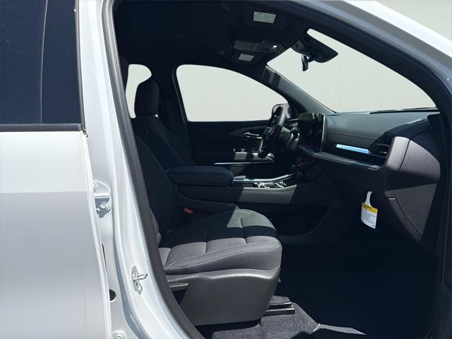 new 2025 Chevrolet Traverse car, priced at $43,195