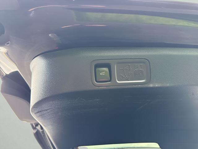 used 2021 Lincoln Navigator car, priced at $49,490