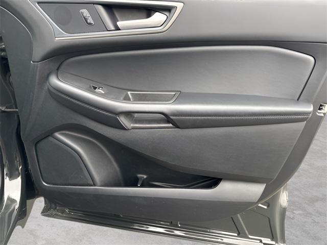 used 2024 Ford Edge car, priced at $27,495