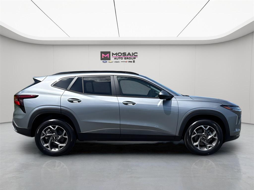 new 2025 Chevrolet Trax car, priced at $24,654