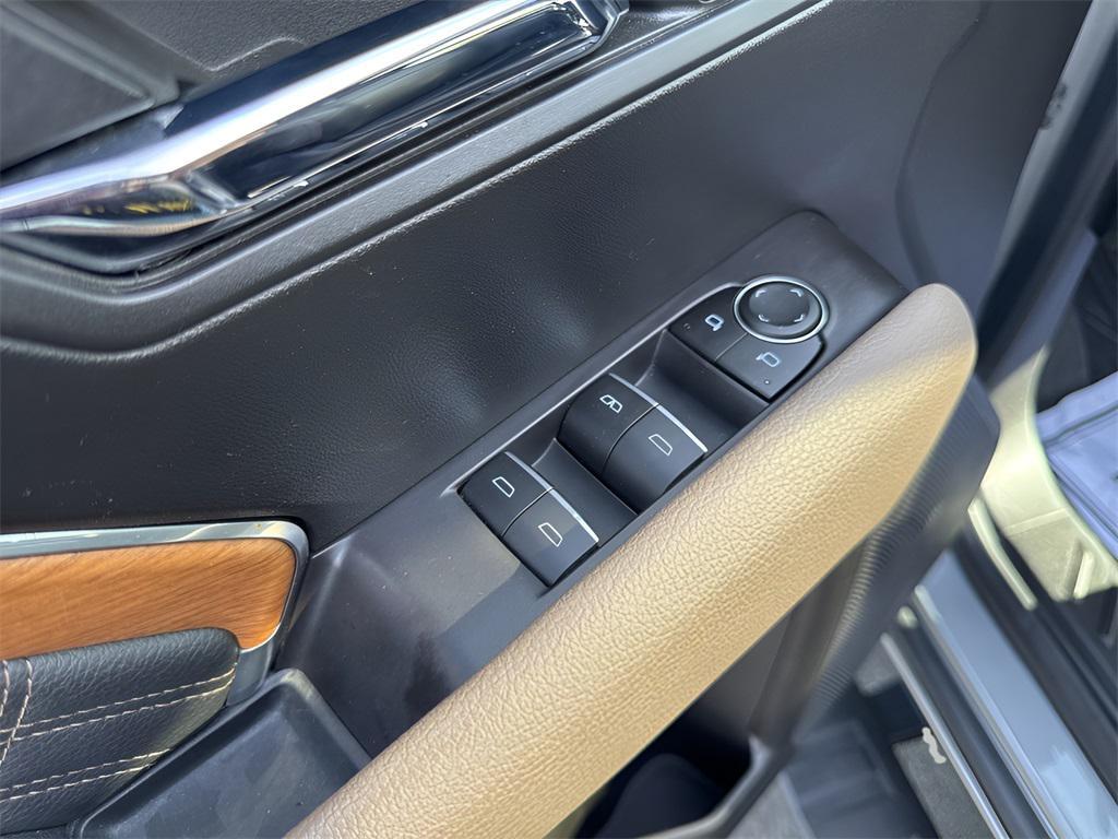 used 2023 GMC Canyon car, priced at $42,995