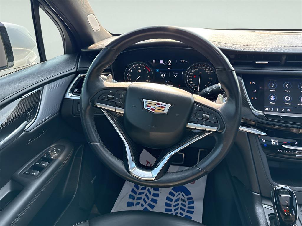 used 2023 Cadillac XT6 car, priced at $43,295