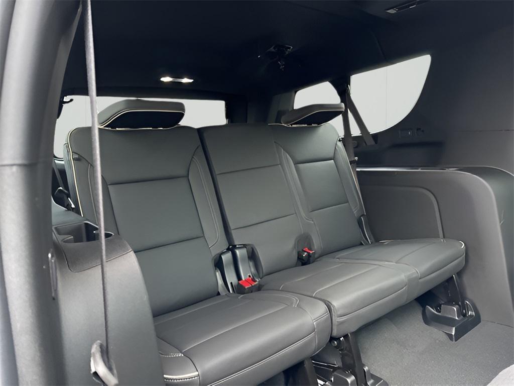 new 2025 Chevrolet Suburban car, priced at $79,879