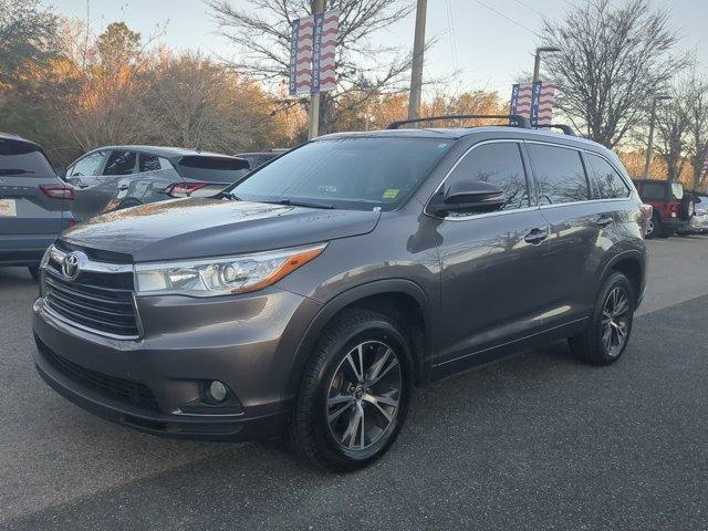 used 2016 Toyota Highlander car, priced at $16,139