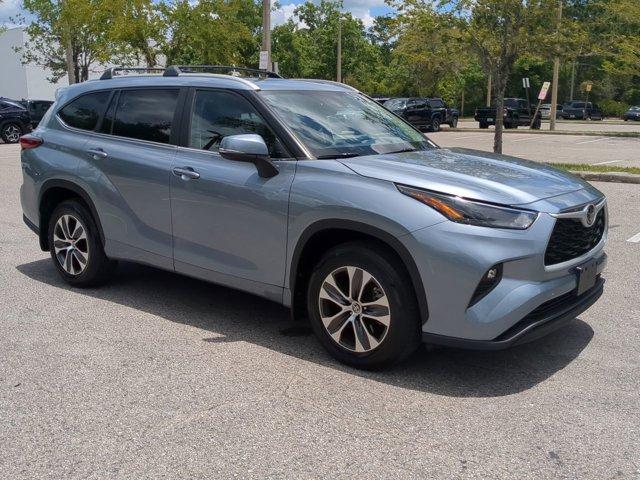used 2023 Toyota Highlander car, priced at $39,616
