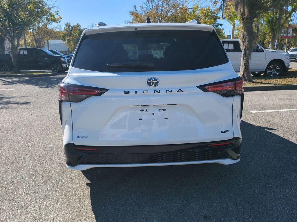 new 2025 Toyota Sienna car, priced at $48,226