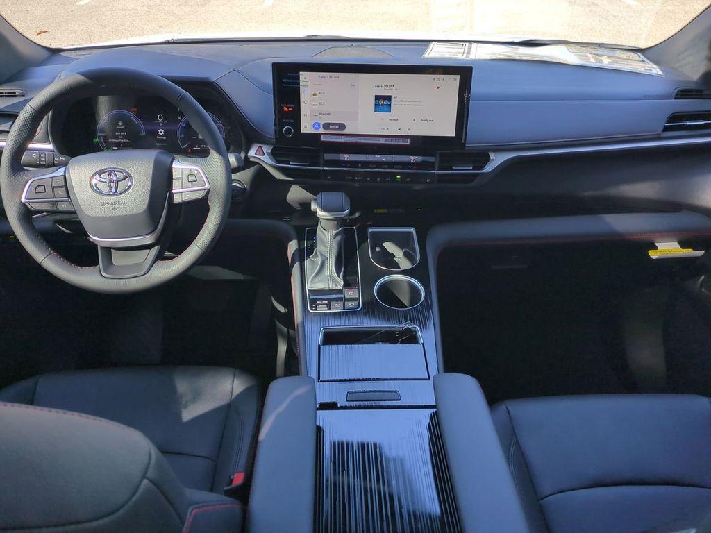 new 2025 Toyota Sienna car, priced at $48,226