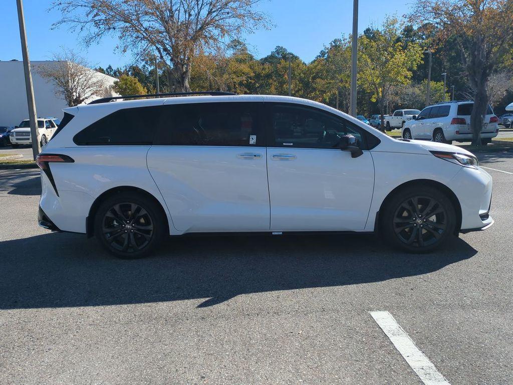 new 2025 Toyota Sienna car, priced at $48,226